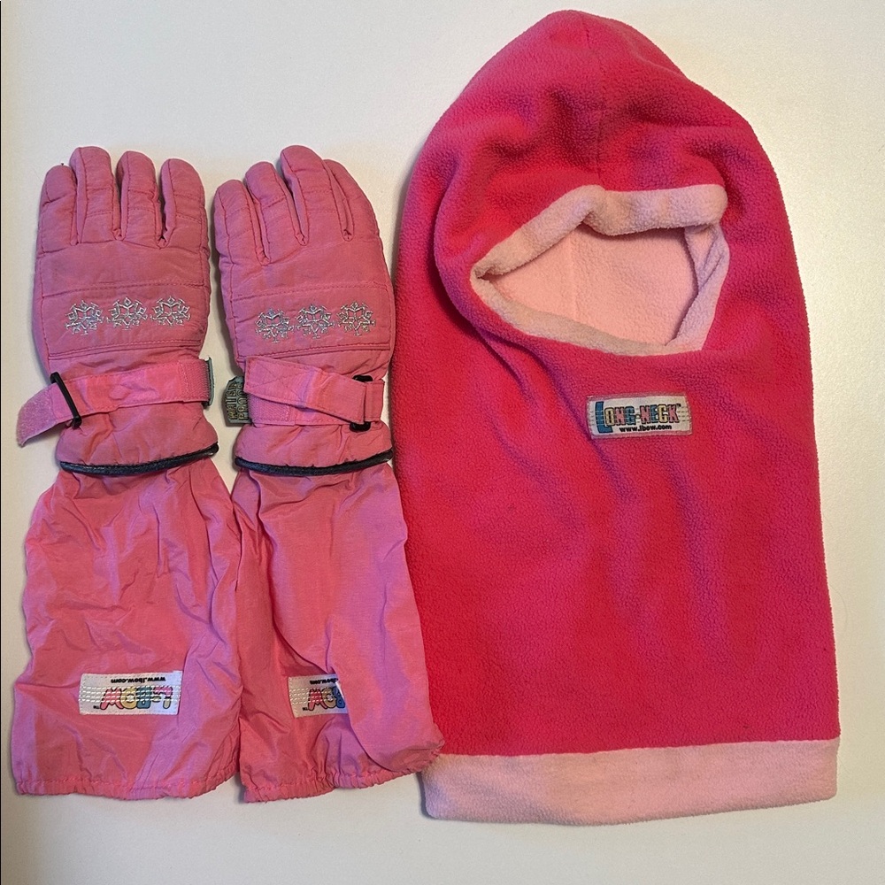 L-Bow Pink Long-Neck Winter Hat and Gloves